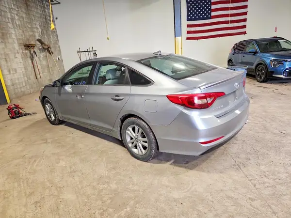 5NPE24AF6HH517151 2017 HYUNDAI SONATA - Image 2