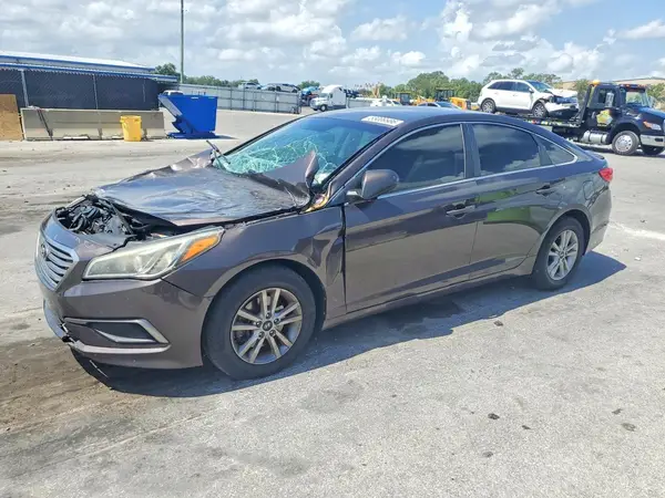 5NPE24AF6HH519563 2017 HYUNDAI SONATA - Image 1