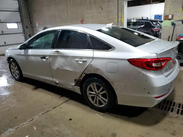 5NPE24AF6HH520082 2017 HYUNDAI SONATA - Image 2