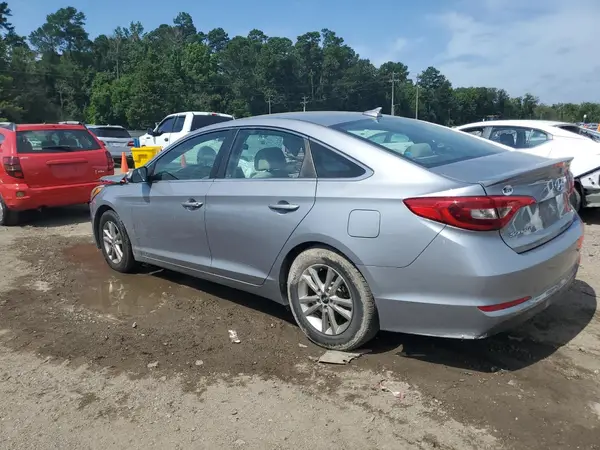 5NPE24AF6HH520616 2017 HYUNDAI SONATA - Image 2