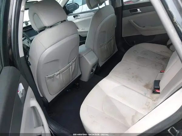 5NPE24AF6HH520924 2017 HYUNDAI SONATA - Image 8