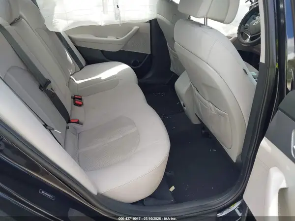 5NPE24AF6HH525217 2017 HYUNDAI SONATA - Image 8