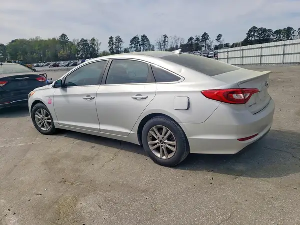 5NPE24AF6HH528960 2017 HYUNDAI SONATA - Image 2