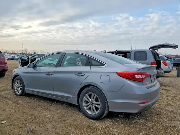 5NPE24AF6HH529591 2017 HYUNDAI SONATA - Image 2