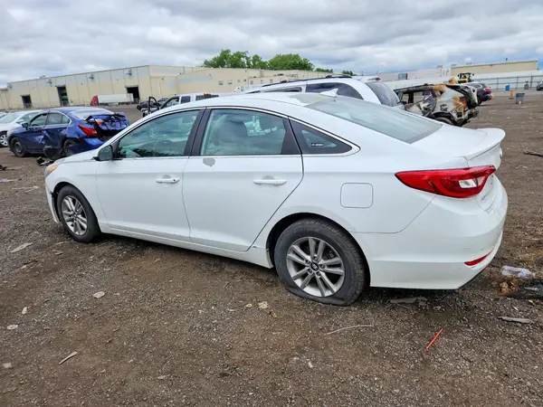 5NPE24AF6HH532457 2017 HYUNDAI SONATA - Image 2