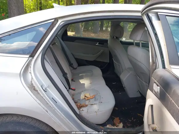 5NPE24AF6HH532524 2017 HYUNDAI SONATA - Image 8