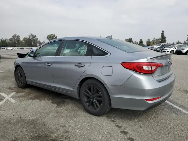 5NPE24AF6HH532572 2017 HYUNDAI SONATA - Image 2