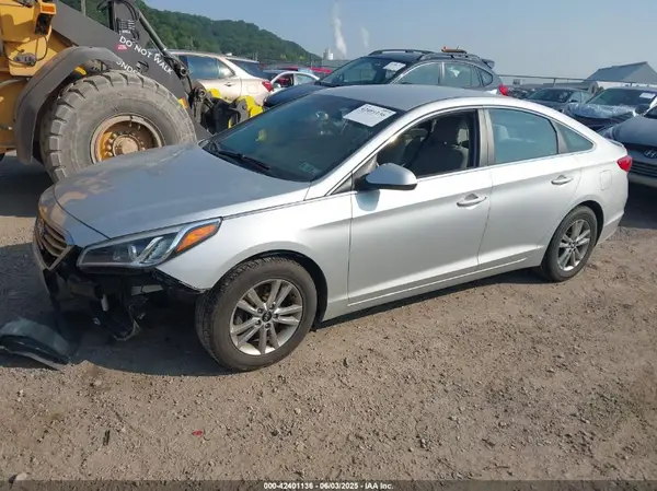 5NPE24AF6HH535004 2017 HYUNDAI SONATA - Image 2