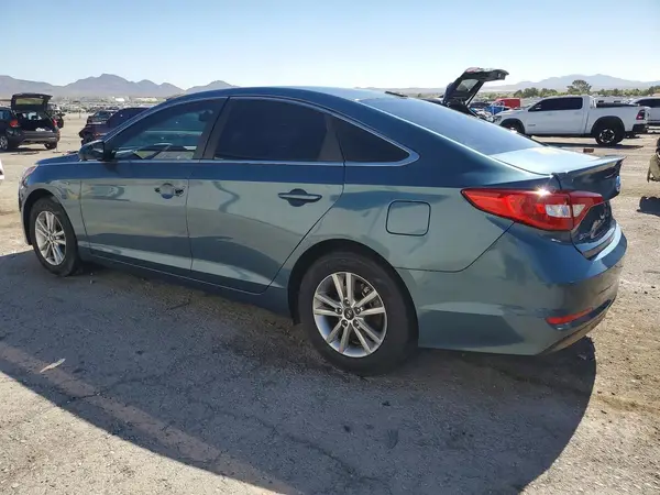 5NPE24AF6HH535696 2017 HYUNDAI SONATA - Image 2
