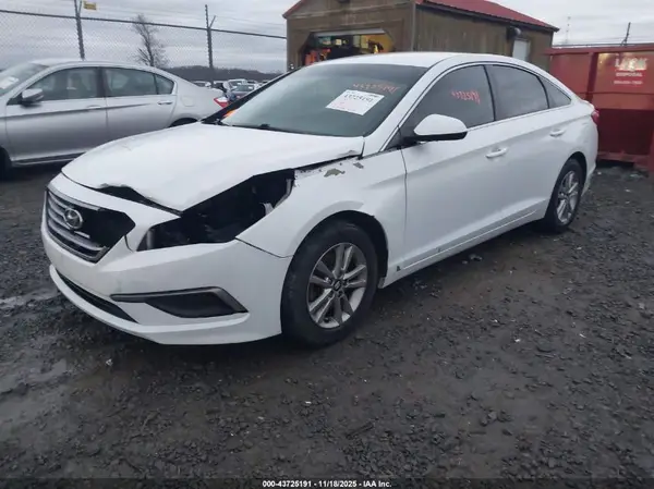 5NPE24AF6HH537688 2017 HYUNDAI SONATA - Image 2