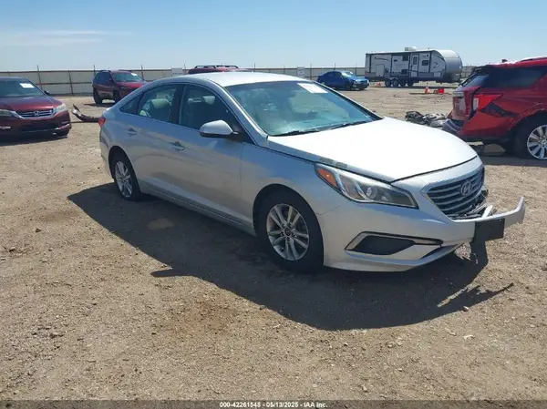 5NPE24AF6HH544219 2017 HYUNDAI SONATA - Image 1