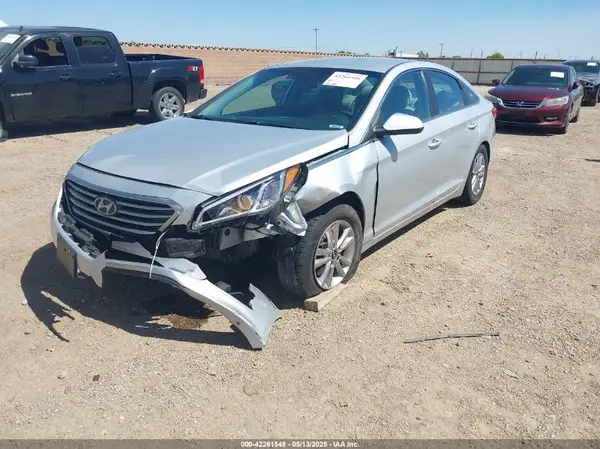 5NPE24AF6HH544219 2017 HYUNDAI SONATA - Image 2