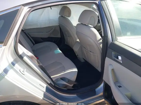 5NPE24AF6HH545869 2017 HYUNDAI SONATA - Image 8