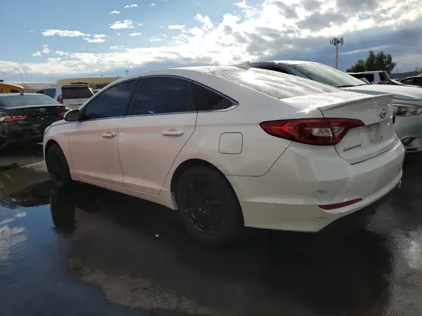 5NPE24AF6HH547282 2017 HYUNDAI SONATA - Image 2