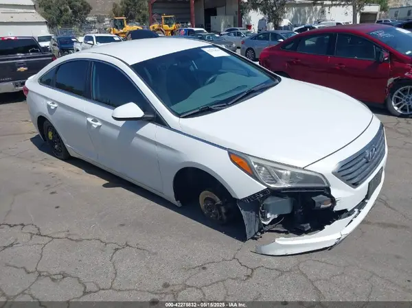 5NPE24AF6HH547296 2017 HYUNDAI SONATA - Image 1