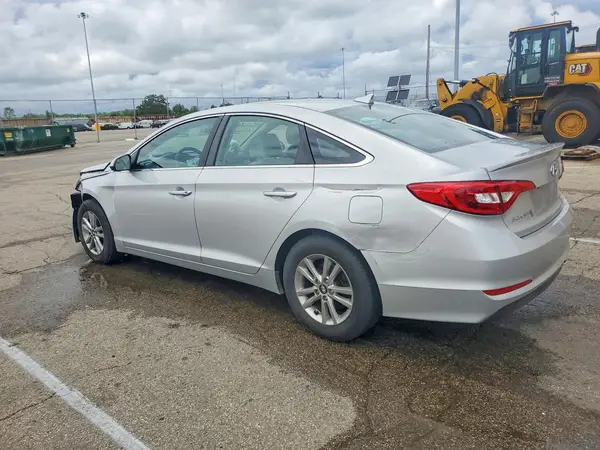 5NPE24AF6HH550599 2017 HYUNDAI SONATA - Image 2
