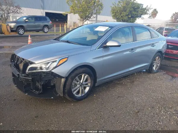 5NPE24AF6HH554894 2017 HYUNDAI SONATA - Image 2