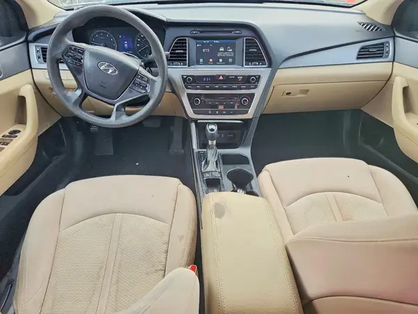 5NPE24AF6HH555995 2017 HYUNDAI SONATA - Image 8