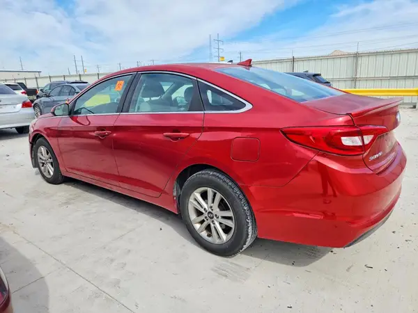 5NPE24AF6HH557438 2017 HYUNDAI SONATA - Image 2