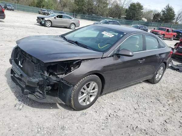 5NPE24AF6HH557679 2017 HYUNDAI SONATA - Image 1