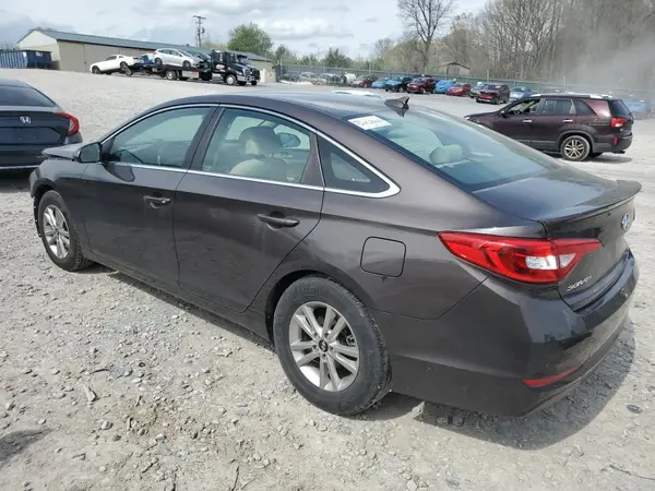 5NPE24AF6HH557679 2017 HYUNDAI SONATA - Image 2