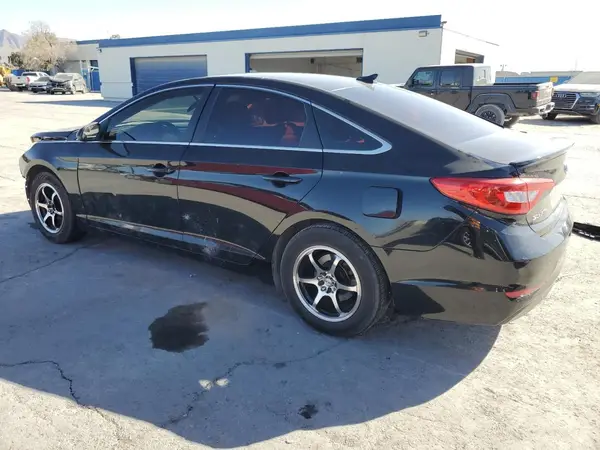 5NPE24AF6HH558525 2017 HYUNDAI SONATA - Image 2