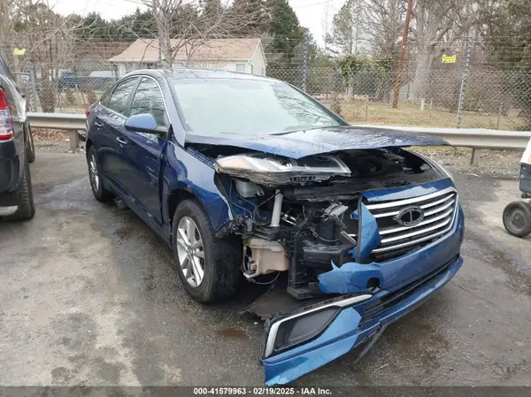5NPE24AF6HH558623 2017 HYUNDAI SONATA - Image 1