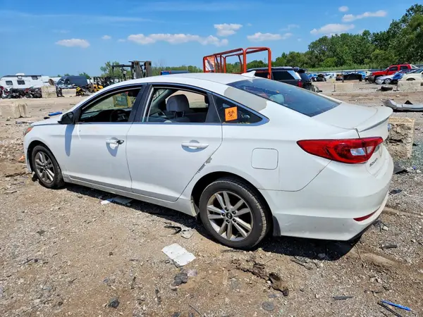 5NPE24AF6HH558993 2017 HYUNDAI SONATA - Image 2