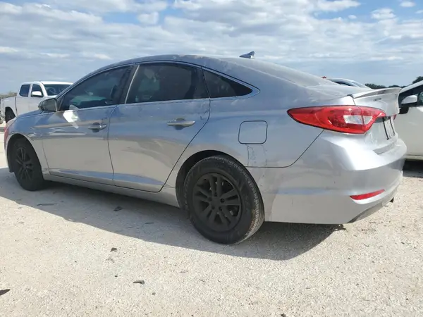 5NPE24AF6HH559044 2017 HYUNDAI SONATA - Image 2