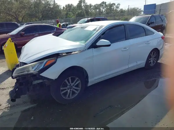 5NPE24AF6HH559352 2017 HYUNDAI SONATA - Image 2