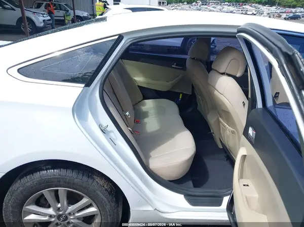 5NPE24AF6HH560341 2017 HYUNDAI SONATA - Image 8
