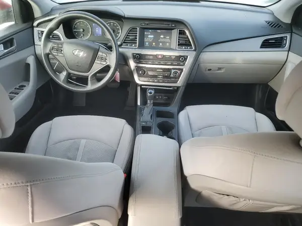 5NPE24AF6HH561537 2017 HYUNDAI SONATA - Image 8