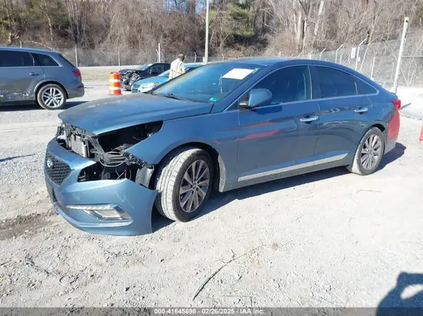 5NPE24AF6HH561568 2017 HYUNDAI SONATA - Image 2