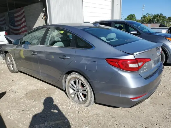 5NPE24AF6HH562641 2017 HYUNDAI SONATA - Image 2