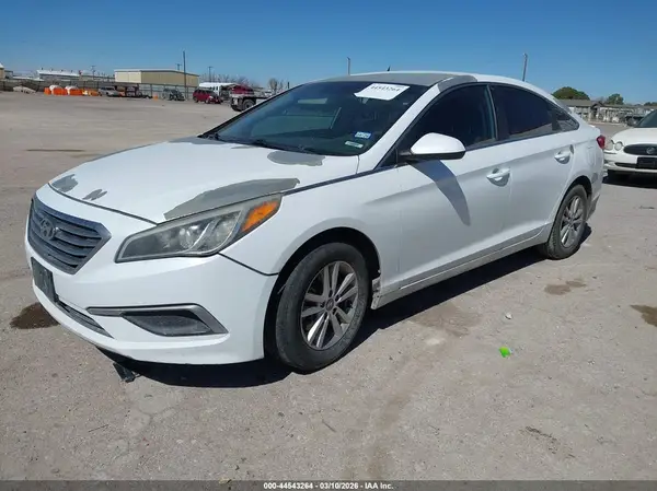 5NPE24AF6HH563224 2017 HYUNDAI SONATA - Image 2