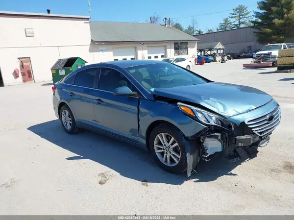 5NPE24AF6HH563644 2017 HYUNDAI SONATA - Image 1
