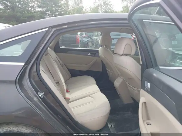 5NPE24AF6HH563885 2017 HYUNDAI SONATA - Image 8