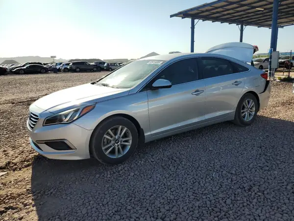 5NPE24AF6HH565135 2017 HYUNDAI SONATA - Image 1