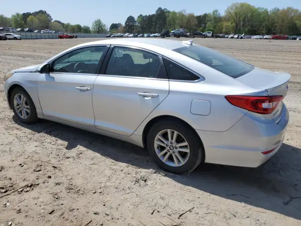 5NPE24AF6HH565667 2017 HYUNDAI SONATA - Image 2