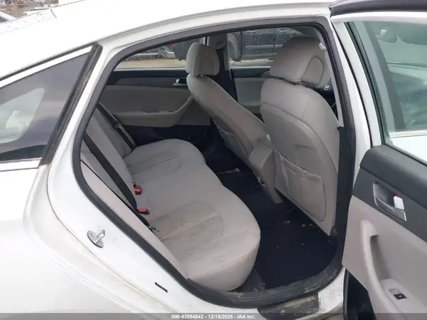 5NPE24AF6HH566172 2017 HYUNDAI SONATA - Image 8