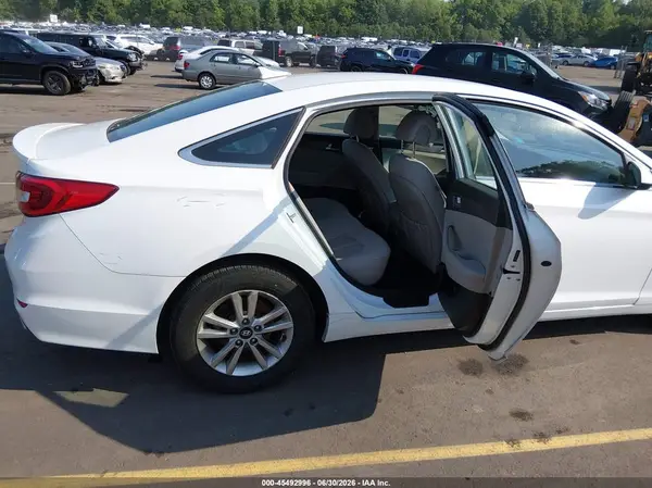 5NPE24AF6HH569234 2017 HYUNDAI SONATA - Image 8