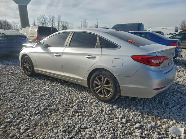 5NPE24AF6HH570884 2017 HYUNDAI SONATA - Image 2