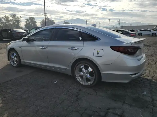 5NPE24AF6HH579875 2017 HYUNDAI SONATA - Image 2