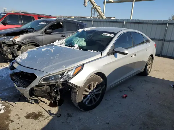 5NPE24AF6HH582193 2017 HYUNDAI SONATA - Image 1