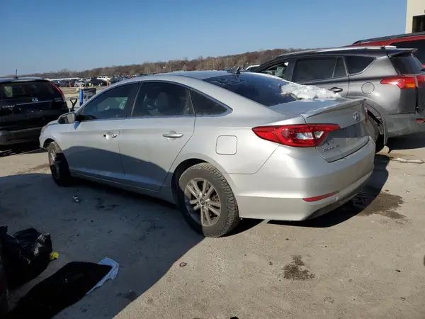 5NPE24AF6HH582193 2017 HYUNDAI SONATA - Image 2