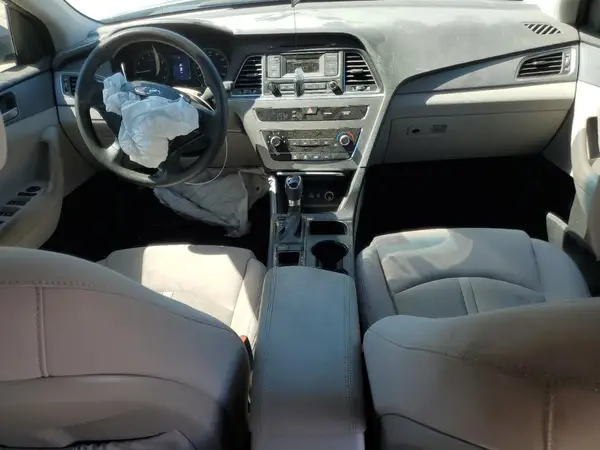 5NPE24AF6HH588446 2017 HYUNDAI SONATA - Image 8