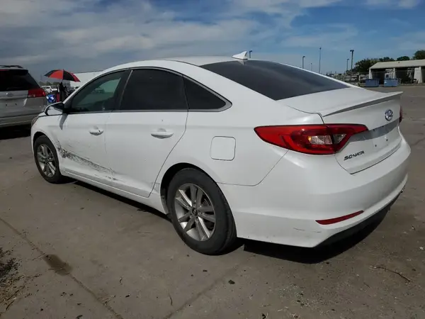 5NPE24AF6HH590374 2017 HYUNDAI SONATA - Image 2