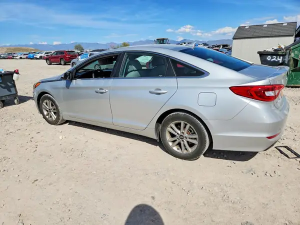 5NPE24AF6HH591833 2017 HYUNDAI SONATA - Image 2