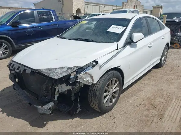 5NPE24AF6JH601119 2018 HYUNDAI SONATA - Image 2