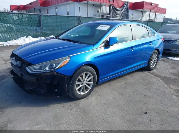 5NPE24AF6JH605980 2018 HYUNDAI SONATA - Image 2